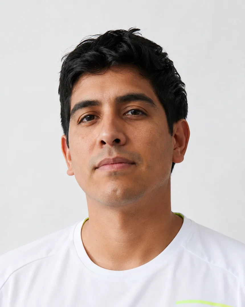 Retrato de Diego Farfán, fundador y head coach de Arena Gamer Perú